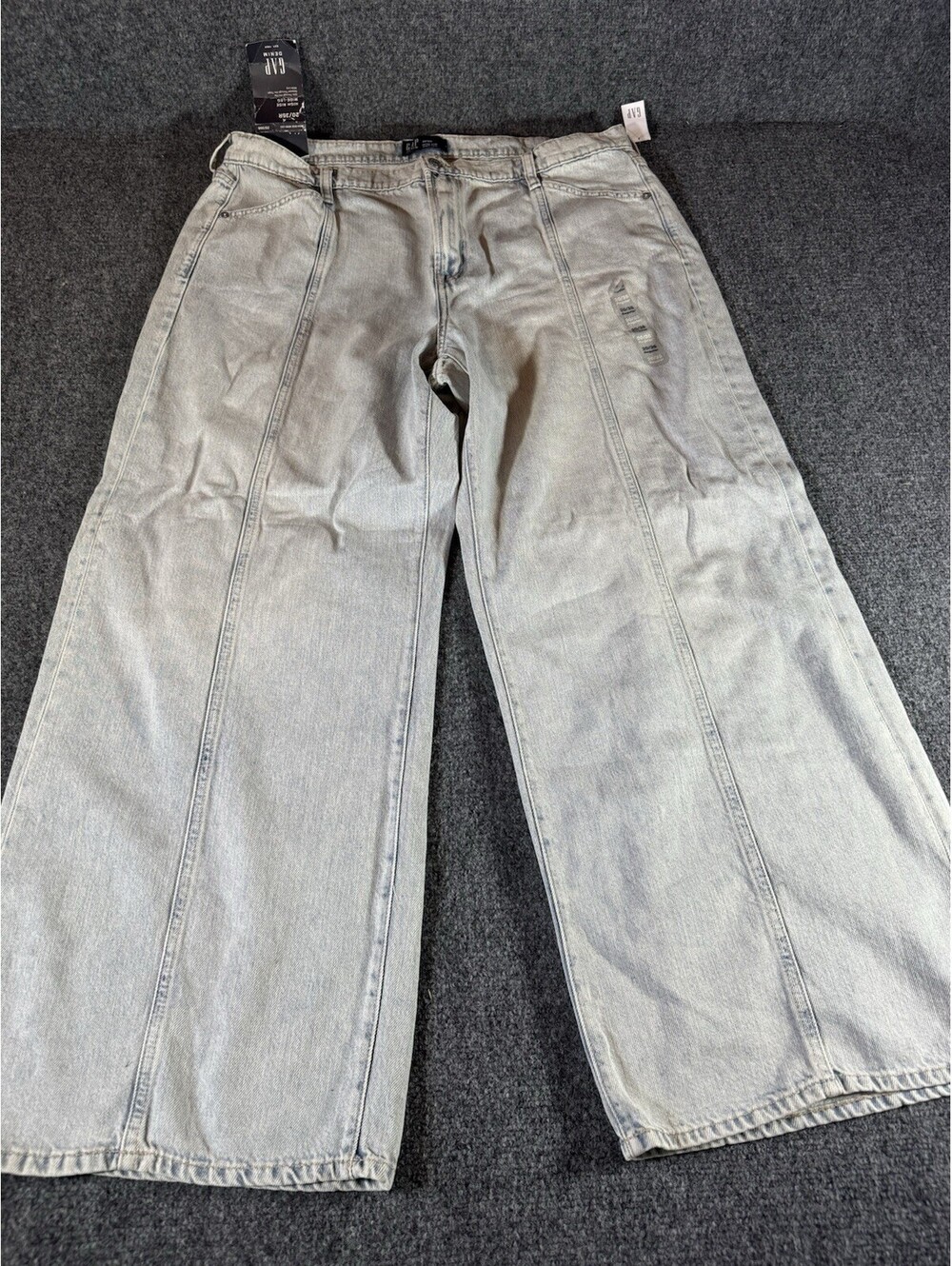 NWT GAP Women's Mid Rise Ultra Soft Baggy Jeans Plus size  35 x  20 relaxed